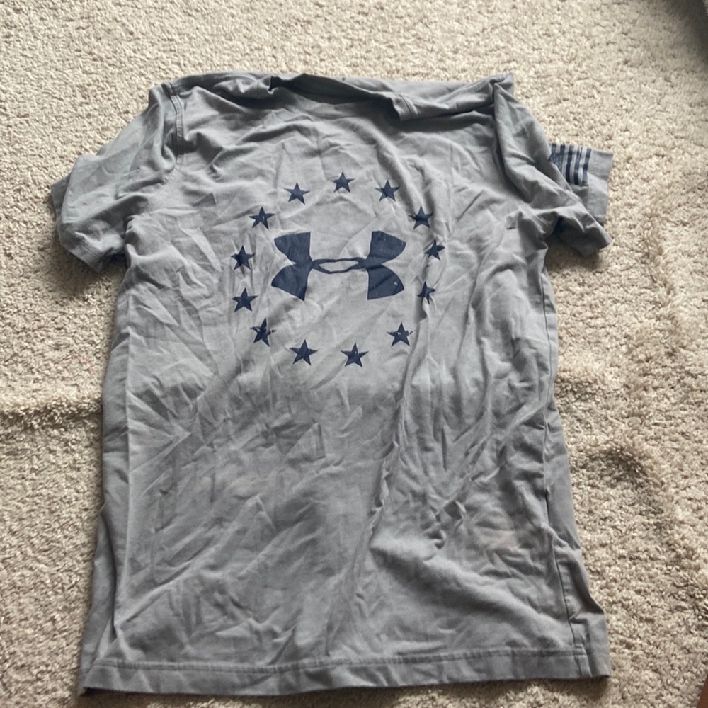 Under armour Mens tshirt